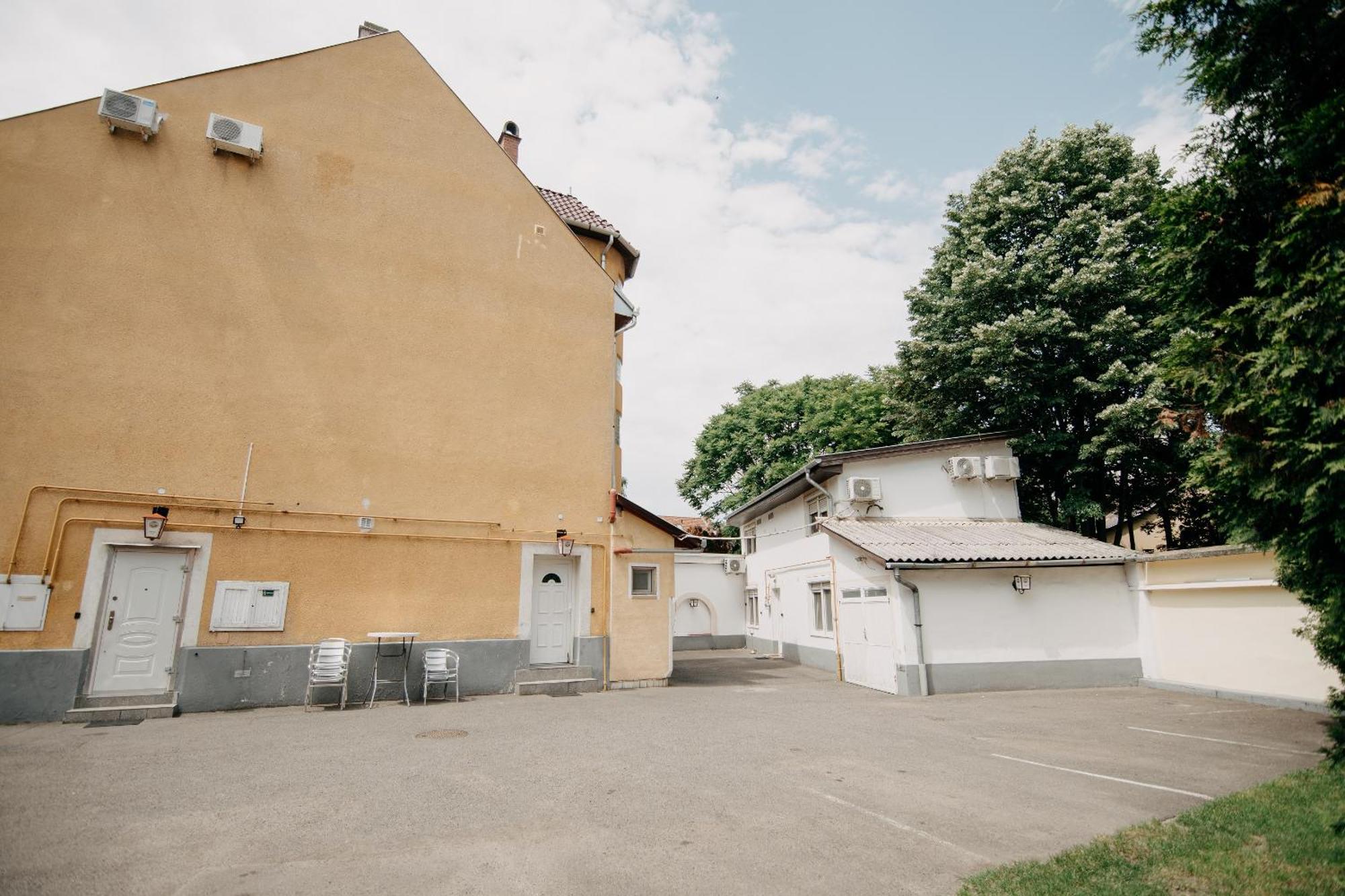 Palma Vendégház Szeged Exterior foto